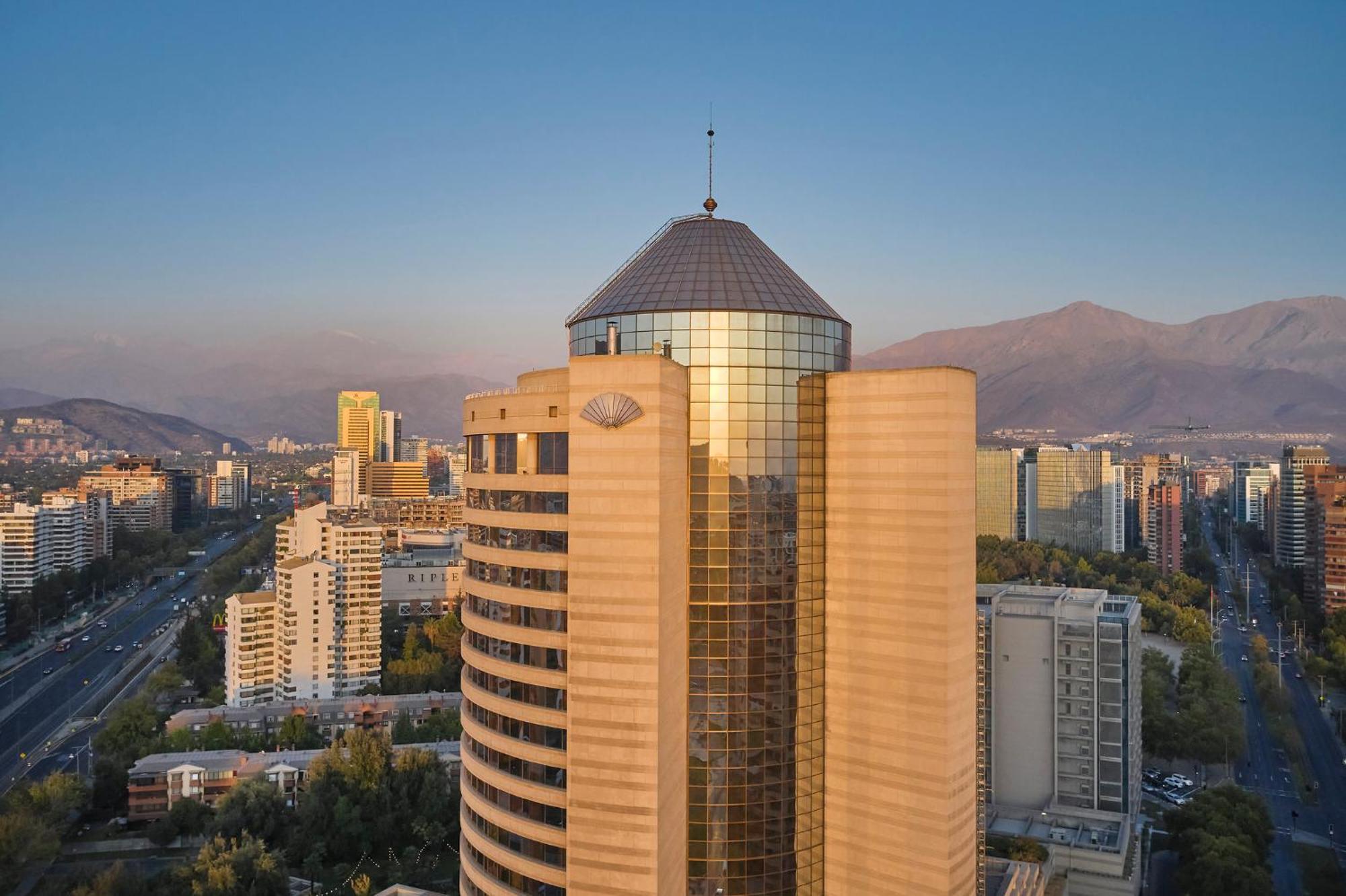 Mandarin Oriental, Santiago Hotel Екстериор снимка The hotel in 2018
