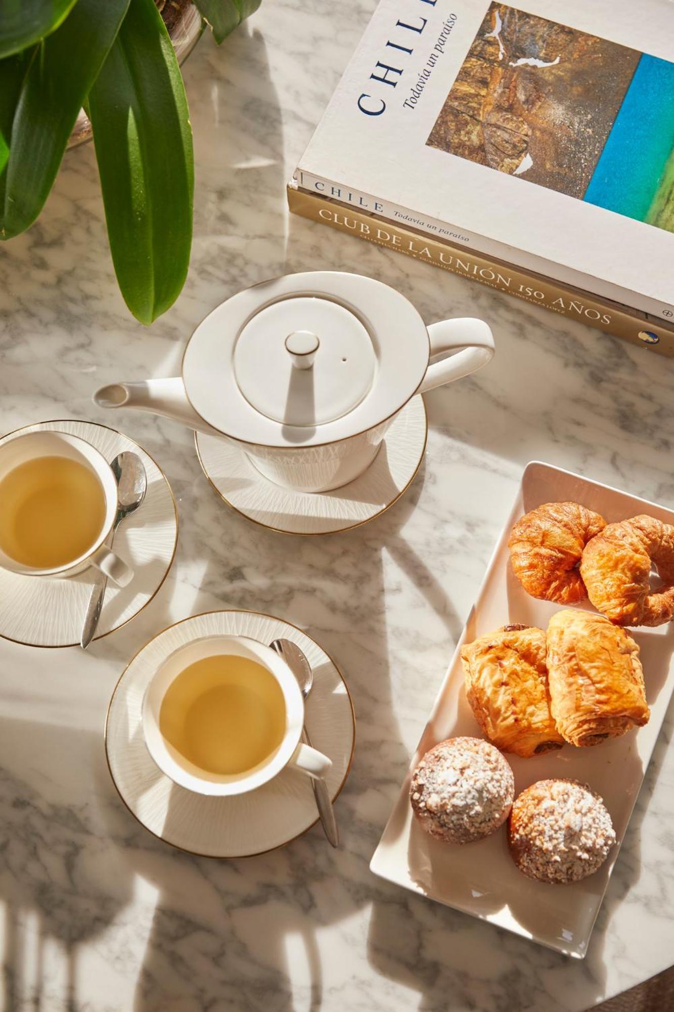 Mandarin Oriental, Santiago Hotel Екстериор снимка Afternoon tea at the Ritz